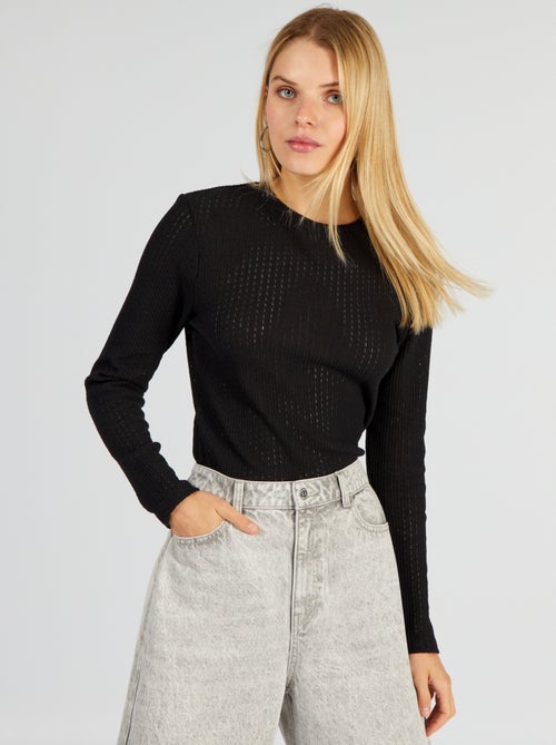 T-shirt de malha pointelle ajurada com gola redonda - Kiabi