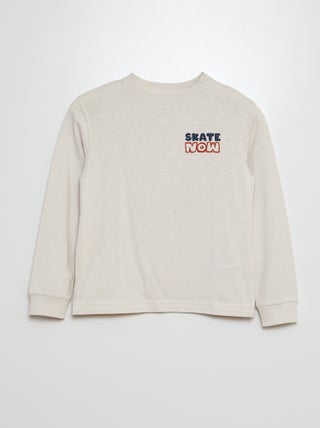 T-shirt de manga comprida com estampado à frente e atrás