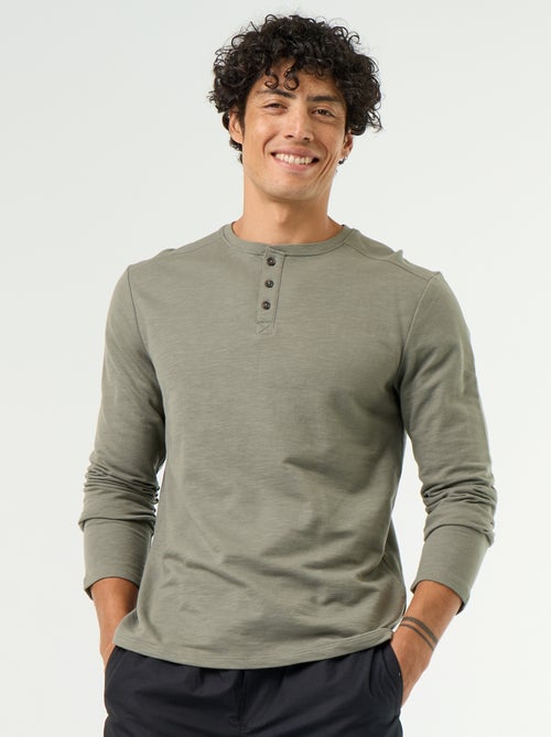 T-shirt de manga comprida com gola tunisiana - Kiabi