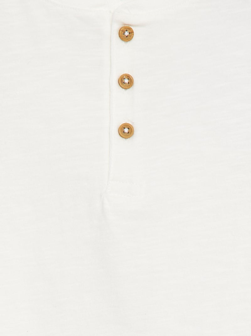 T-shirt de manga comprida com gola tunisina Branco - Kiabi
