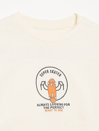 T-shirt de manga comprida com patches à frente e nas costas