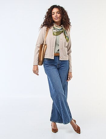 T-shirt de manga comprida e gola redonda