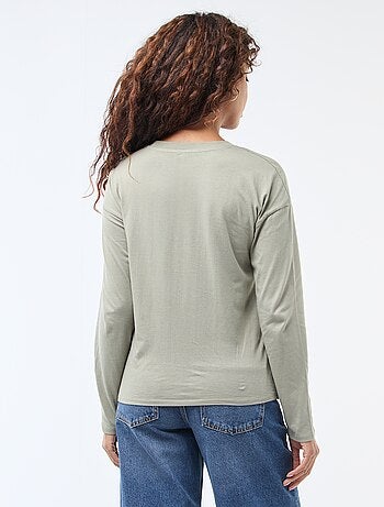 T-shirt de manga comprida e gola redonda