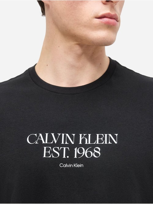 T-shirt de manga curta - calvin klein - Kiabi T-shirt de manga curta - calvin klein - Kiabi