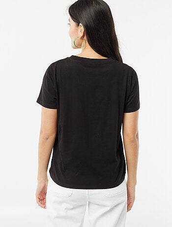 T-shirt de manga curta com bordado de fantasia