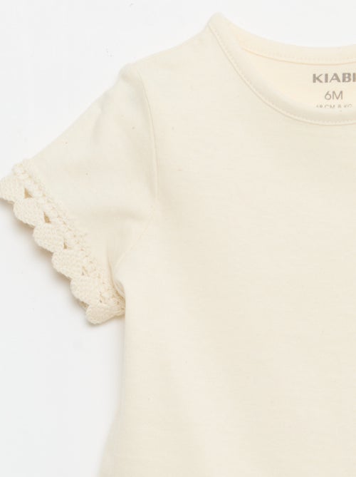 T-shirt de manga curta com detalhes em croché - Kiabi