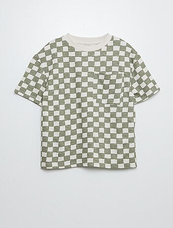 T-shirt de manga curta com estampado e bolso frontal