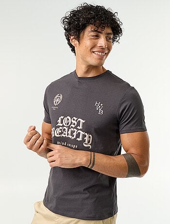 T-shirt de manga curta com estampado fantasia