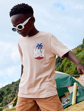 T-shirt de manga curta com estampado frente e verso