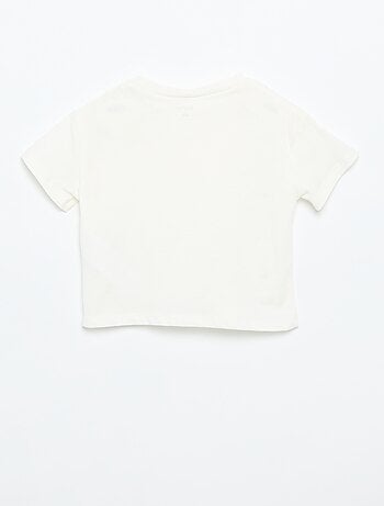 T-shirt de manga curta com flores no ombro
