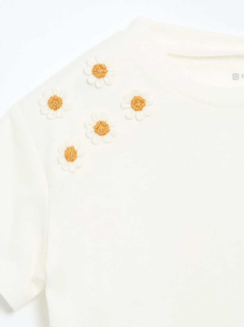 T-shirt de manga curta com flores no ombro Branco - Kiabi