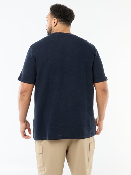 T-shirt de manga curta com gola redonda em jacquard de algodão - Kiabi