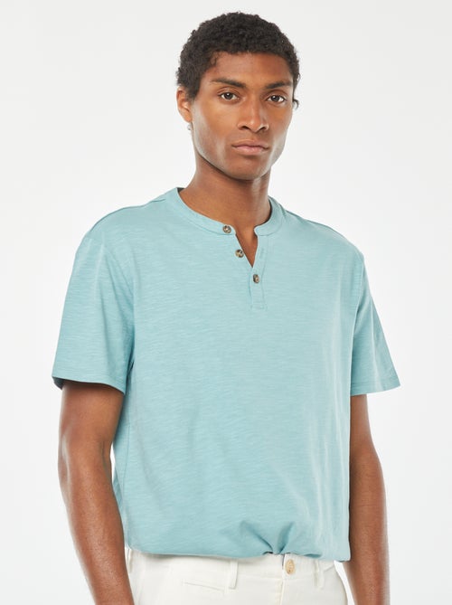 T-shirt de manga curta com gola tunisina - Kiabi