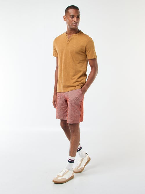 T-shirt de manga curta com gola tunisina - Kiabi