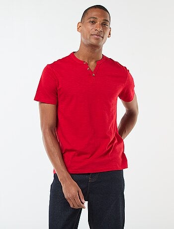 T-shirt de manga curta com gola tunisina