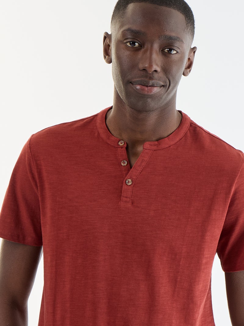 T-shirt de manga curta com gola tunisina Vermelho - Kiabi