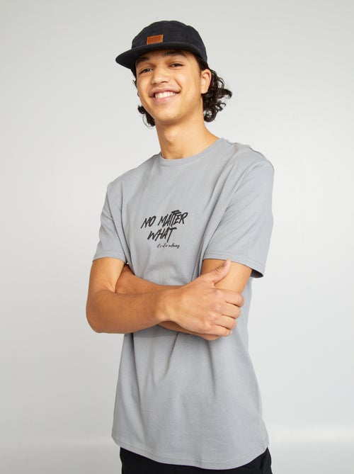 T-shirt de manga curta com inscrições - Kiabi