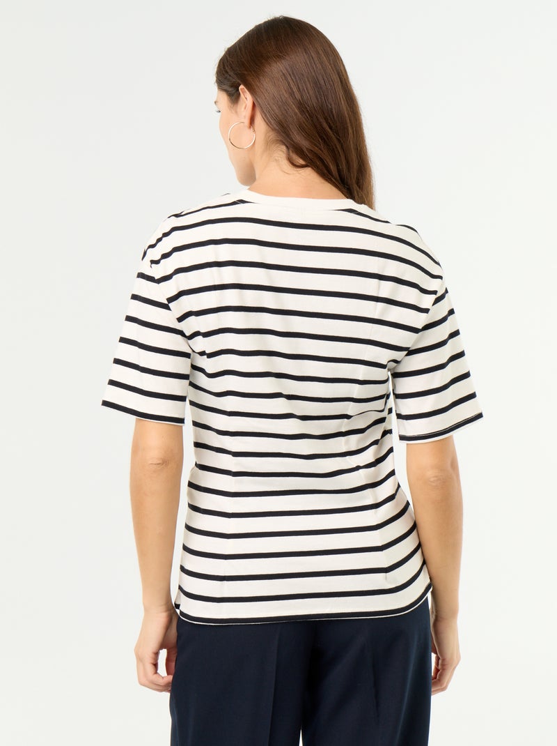 T-shirt de manga curta com joia de concha Branco - Kiabi