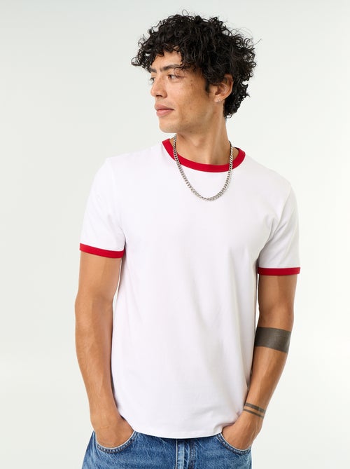 T-shirt de manga curta com orlas contrastantes - Kiabi