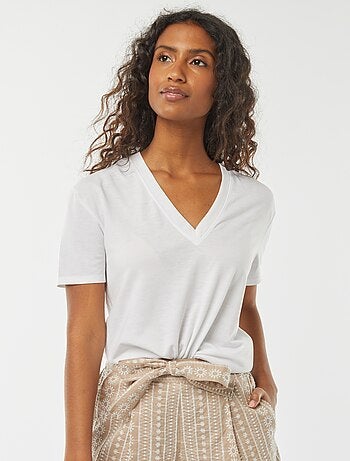 T-shirt de manga curta, decote em bico
