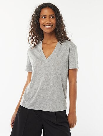 T-shirt de manga curta, decote em bico