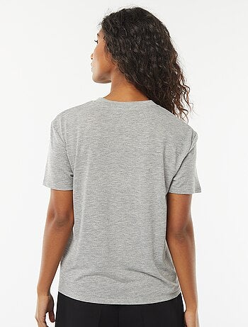 T-shirt de manga curta, decote em bico