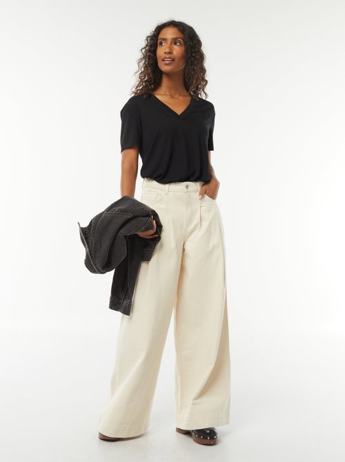 T-shirt de manga curta, decote em bico - Kiabi