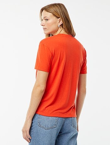 T-shirt de manga curta, decote em bico