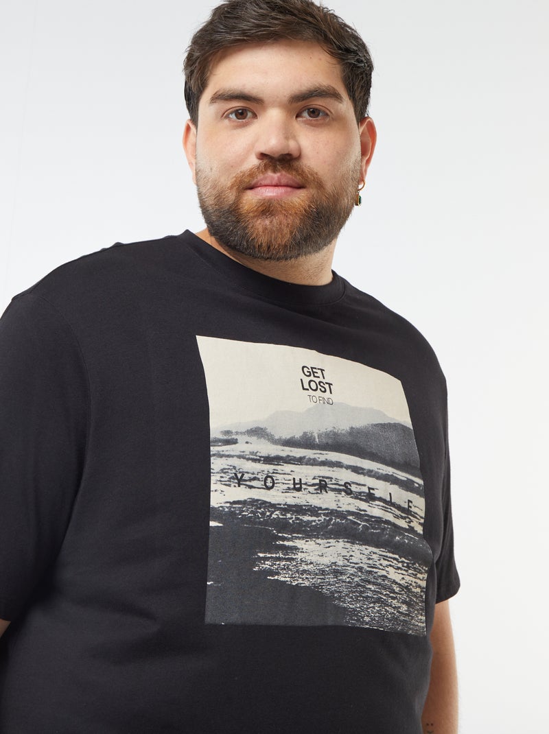 T-shirt de manga curta em jersey com estampado PRETO - Kiabi