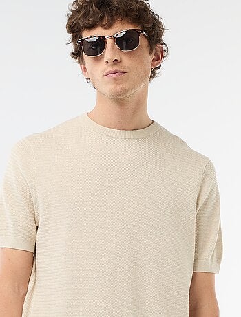 T-shirt de manga curta em material fantasia