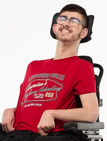 T-shirt de manga curta estampada - coleção fácil de vestir