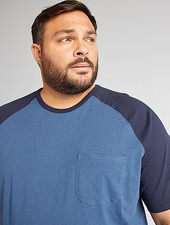 T-shirt de manga curta raglã com bolso frontal