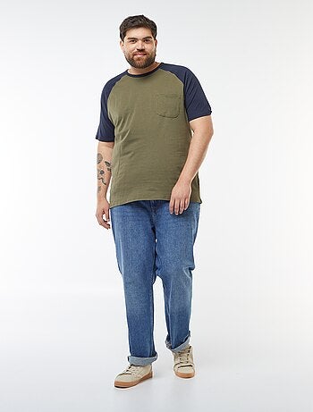 T-shirt de manga curta raglã com bolso frontal