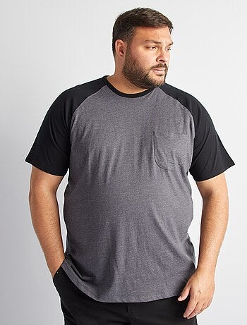 T-shirt de manga curta raglã com bolso frontal