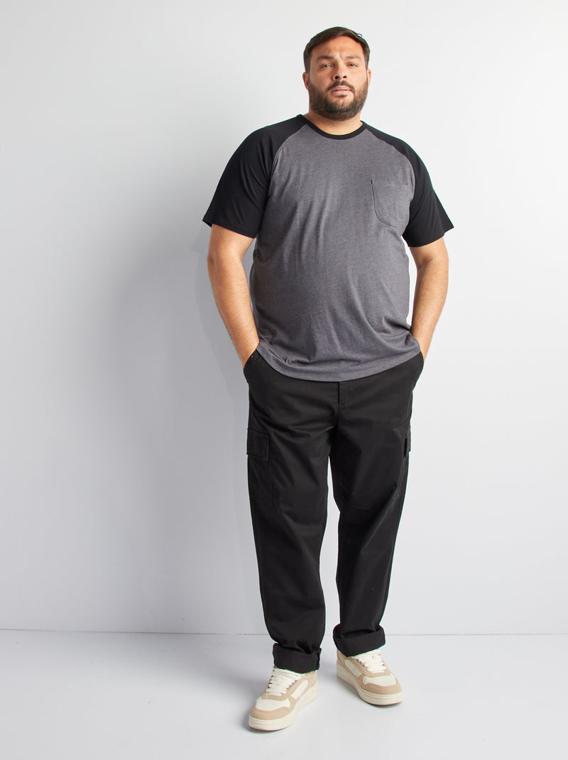 T-shirt de manga curta raglã com bolso frontal PRETO - Kiabi