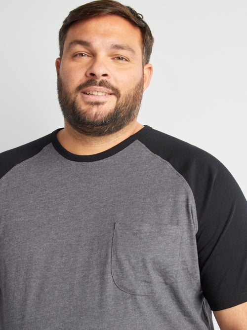 T-shirt de manga curta raglã com bolso frontal - Kiabi