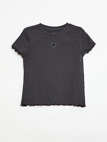 T-shirt de mangas curtas com forma rendada
