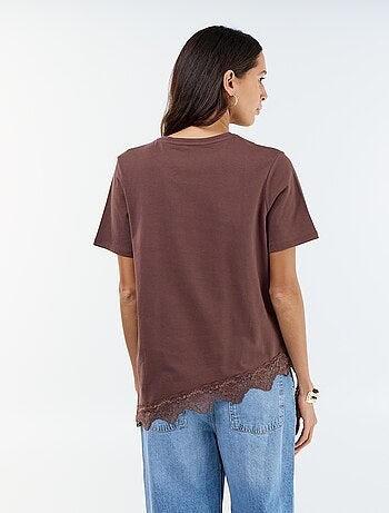 T-shirt de mangas curtas com renda
