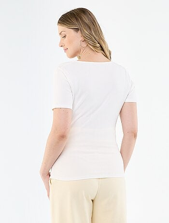 T-shirt de maternidade com decote cruzado