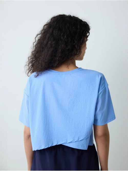T-shirt de mulher com detalhe nas costas penti - Kiabi T-shirt de mulher com detalhe nas costas penti - Kiabi