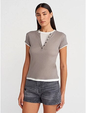 T-shirt de mulher em algodão com decote em v e botões dilvin