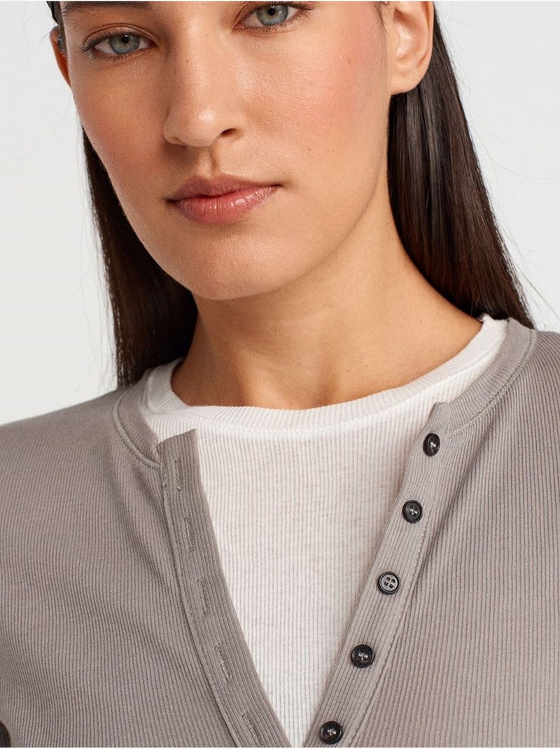 T-shirt de mulher em algodão com decote em v e botões dilvin Cinza - Kiabi