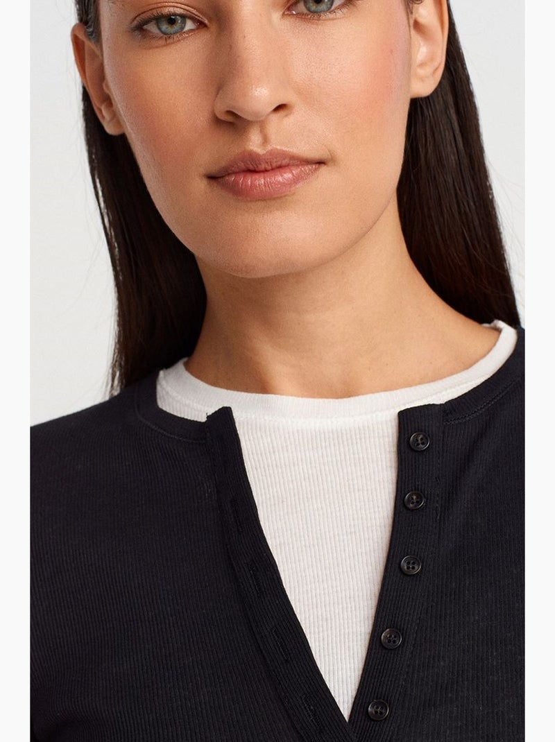 T-shirt de mulher em algodão com decote em v e botões dilvin Preto - Kiabi