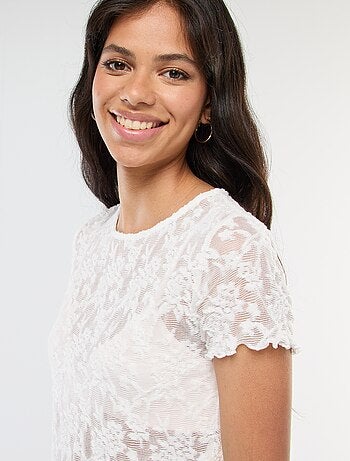 T-shirt de renda com mangas curtas