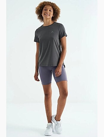 T-shirt de senhora descontraída com gola redonda e aberturas laterais tommy