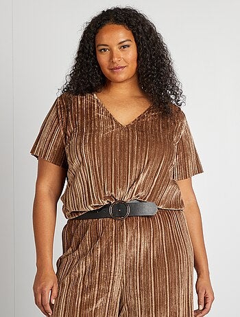 T-shirt de veludo com decote em bico