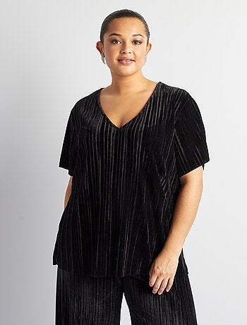 T-shirt de veludo com decote em bico