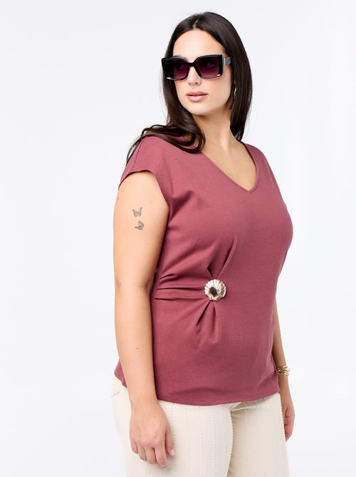 T-shirt drapeada com joia dourada - Kiabi