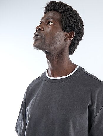 T-shirt efeito 2 em 1 de mangas curtas