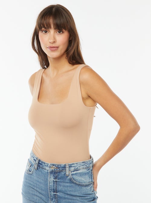 T-shirt elástica com gola quadrada - Kiabi